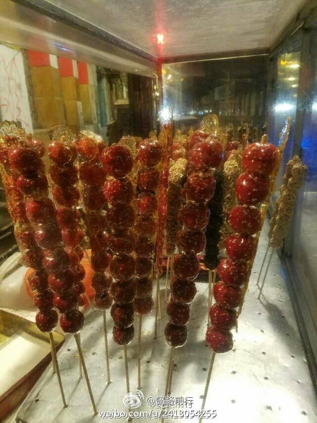 吃貨去哈爾濱一定要吃哪些當(dāng)?shù)氐男〕裕?></a></p>

<p>（3）       俄式西餐也是來(lái)哈爾濱不錯(cuò)的選擇。波特曼，牛排，罐蝦，晚上還會(huì)有唱歌的。來(lái)一杯紅酒還是不錯(cuò)的選擇</p>
<p><a href=